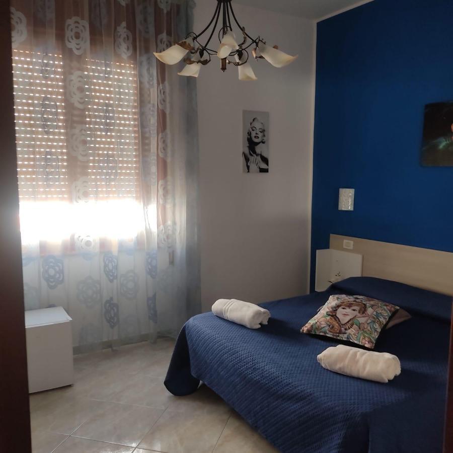 Villa Dolce Vita Rooms 卡斯泰卢佐 外观 照片