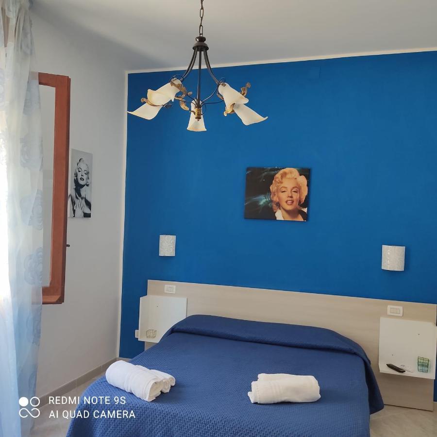 Villa Dolce Vita Rooms 卡斯泰卢佐 外观 照片