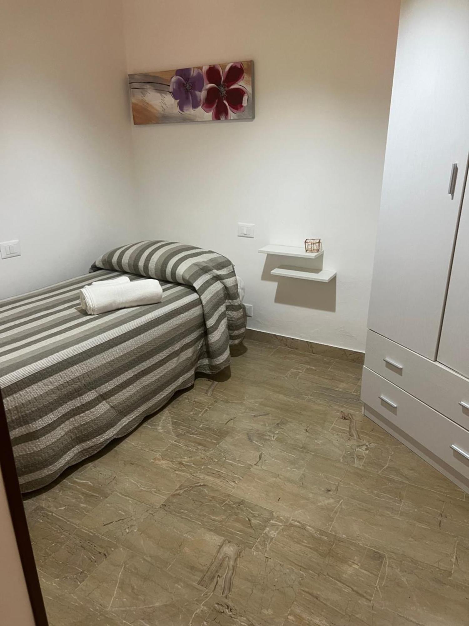 Villa Dolce Vita Rooms 卡斯泰卢佐 外观 照片