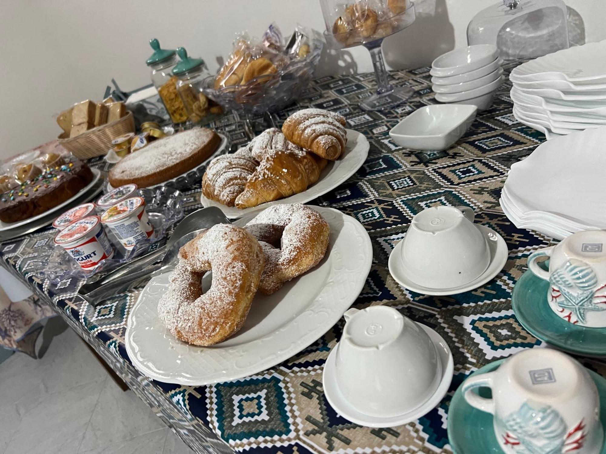 Villa Dolce Vita Rooms 卡斯泰卢佐 外观 照片
