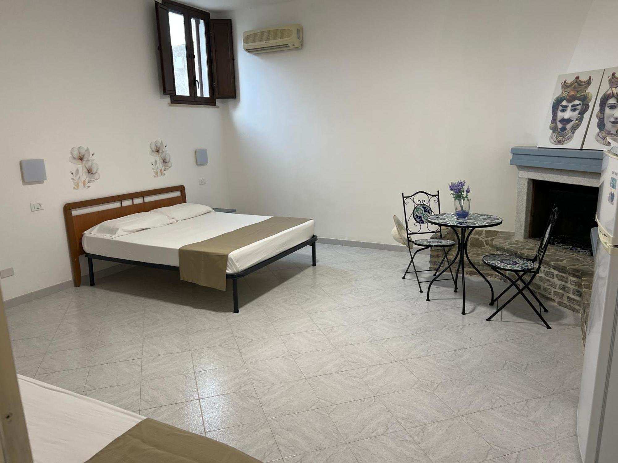 Villa Dolce Vita Rooms 卡斯泰卢佐 外观 照片
